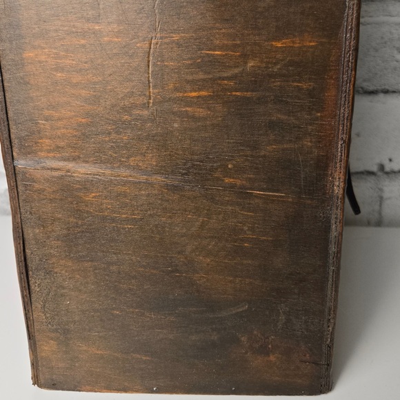 Rustic Wooden Trunk Wall Box Storage Chest Faux Leather Straps - Picture 14 of 15